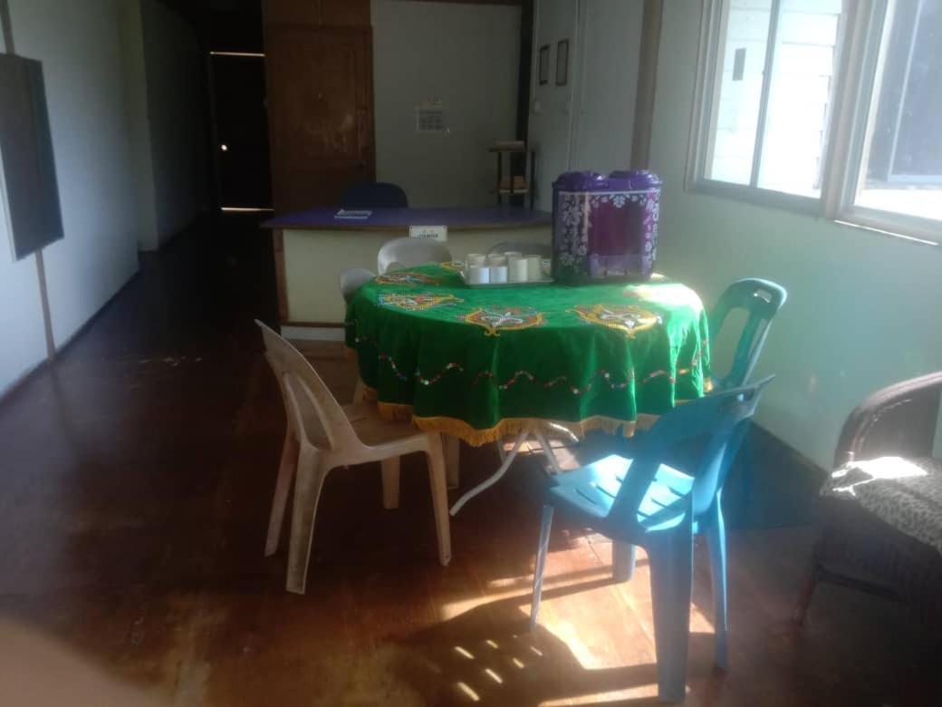 Mulu Homestay מראה חיצוני תמונה